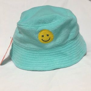 Girl Bucket hat Smiley Face embroidered mint. One size